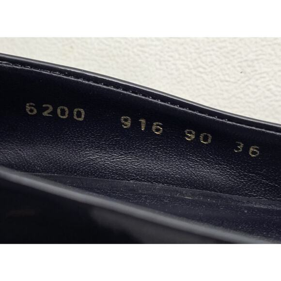 Poletto Charcoal Gray Patent Leather Heels Pumps Rhinestone Medallion Size 36 - Picture 12 of 12